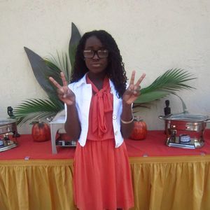 Meet your Posher, Sabine